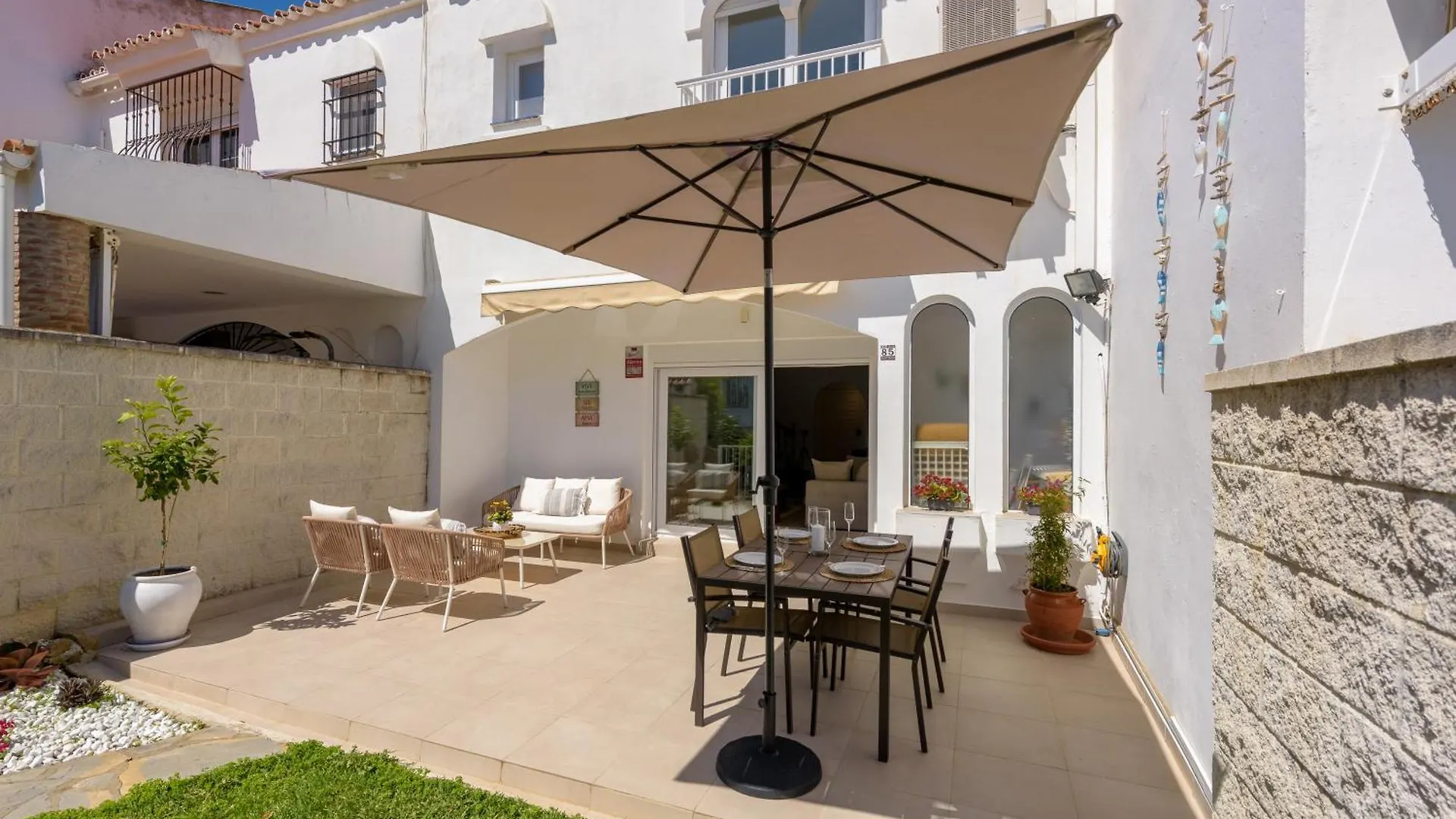 Beach House Casa Blanca, Manilva 0*,  Spain