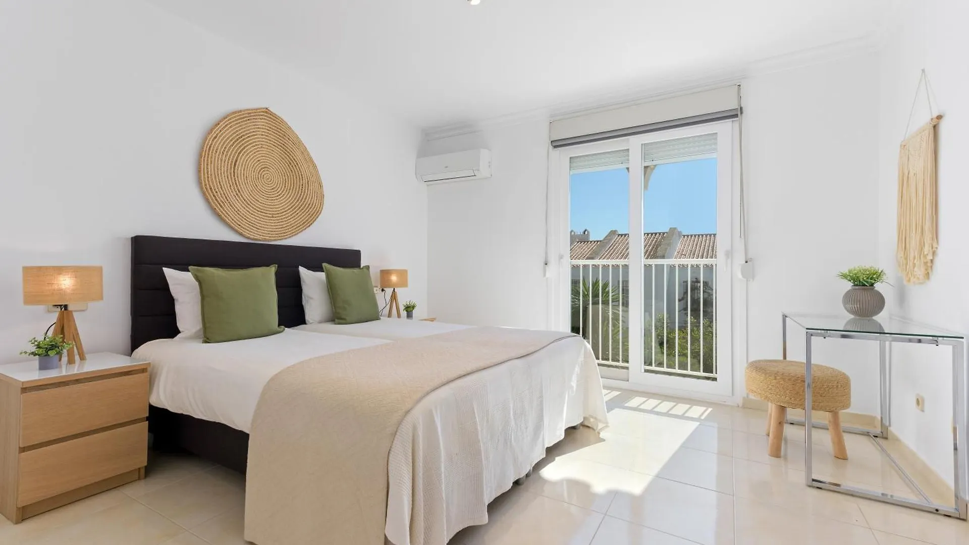 Ferienhaus Beach House Casa Blanca, Manilva Spanien