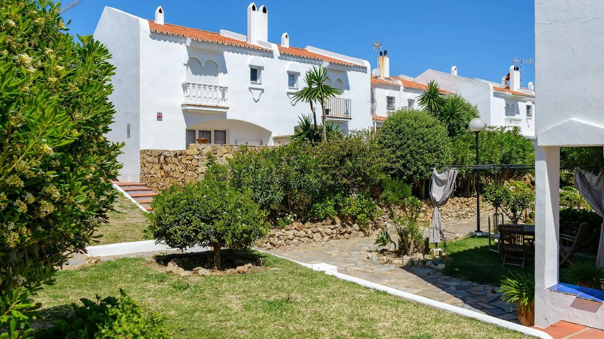 Beach House Casa Blanca, Manilva 0*,  Spanien